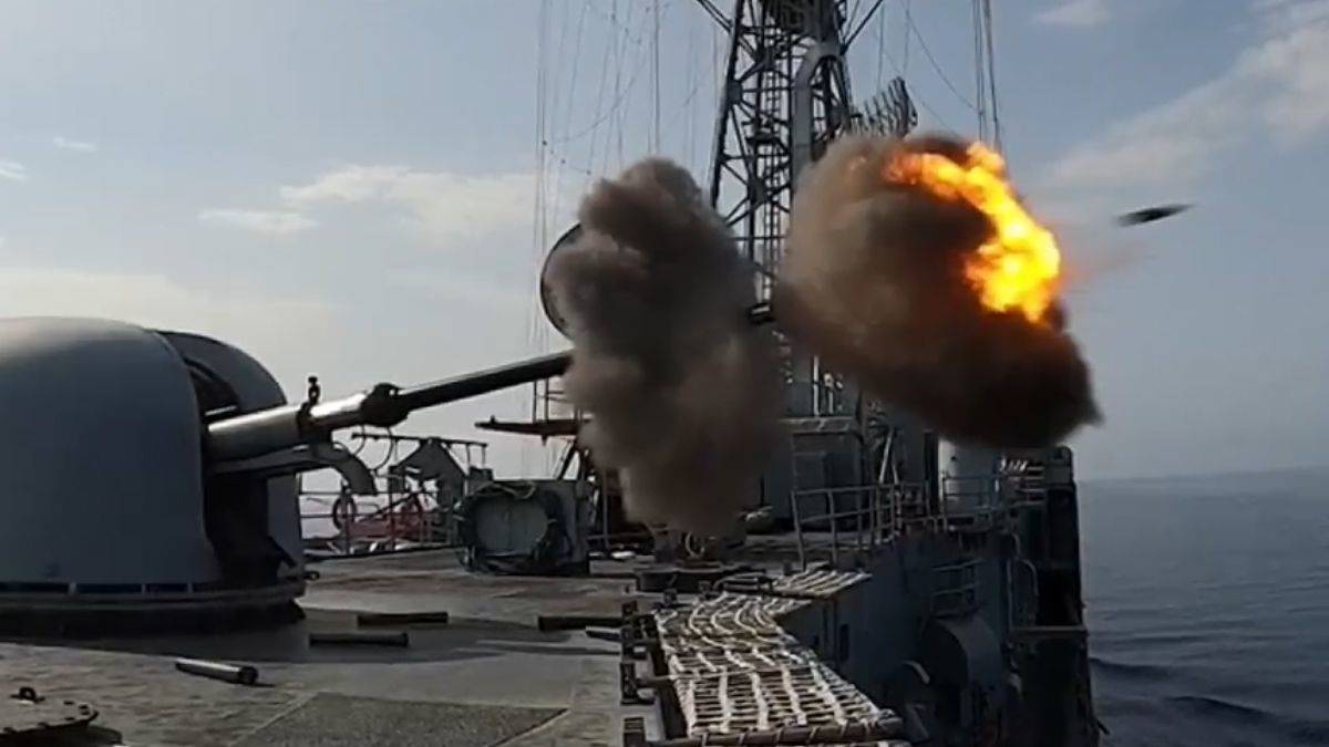 TCG Anadolu'nun ilk eğitim görüntüleri