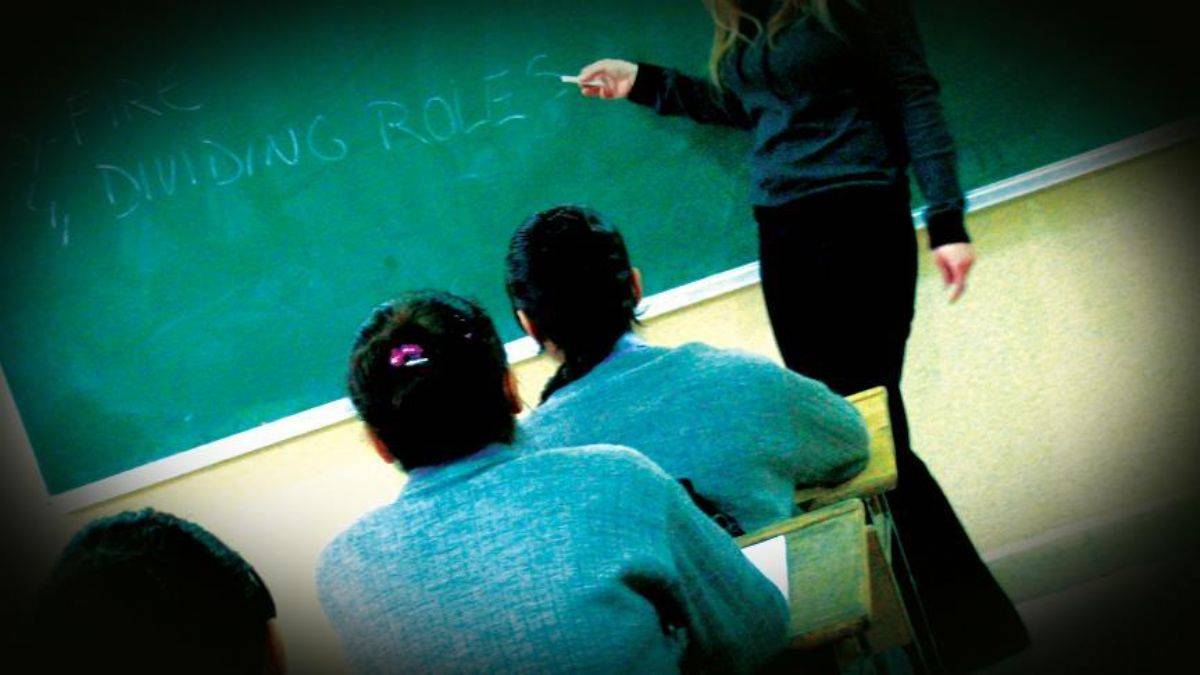 'Öğretmenlerin zihin/kültür seviyeleri neden konuşulmuyor?'