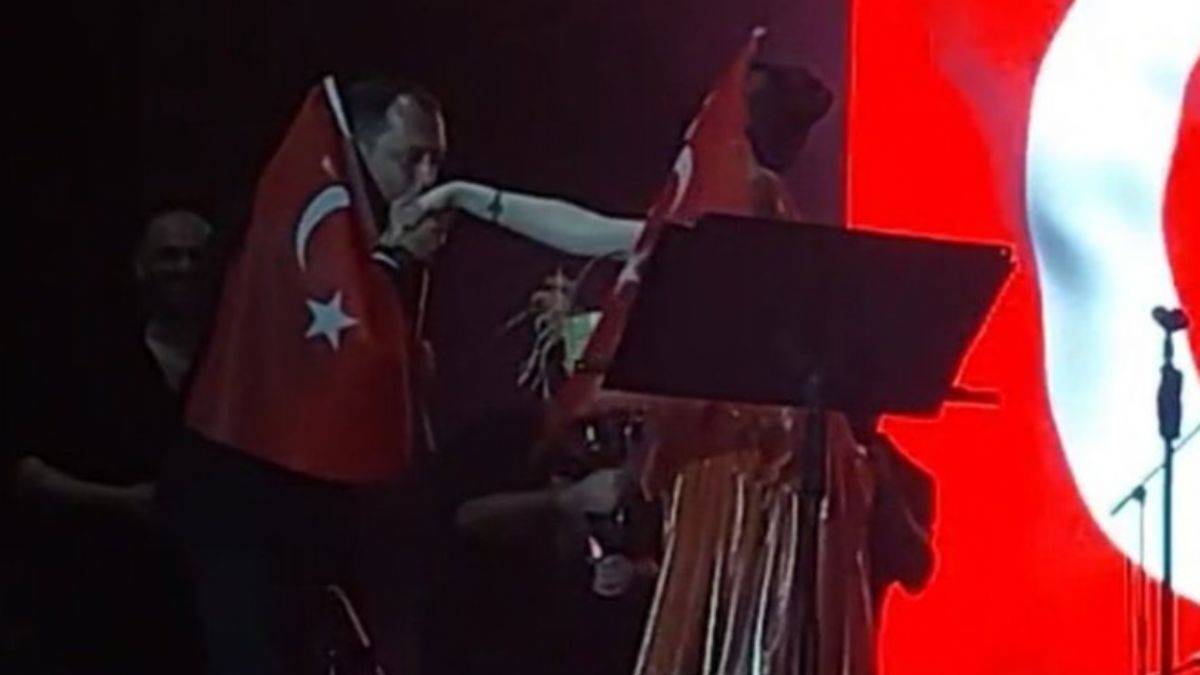'Siz hiç Sami Yusuf konseri veren CHP belediyesi gördünüz mü?'