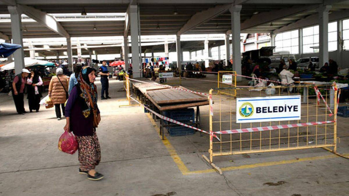 Vatandaşa kaba davrandı, tezgahı 1 ay kapatıldı