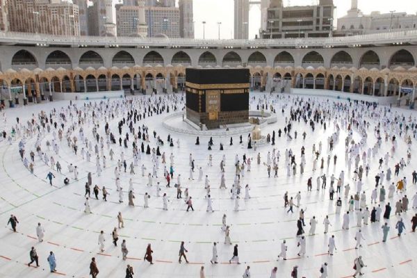 İran, Sünni din adamının hacca gitmesine izin vermedi