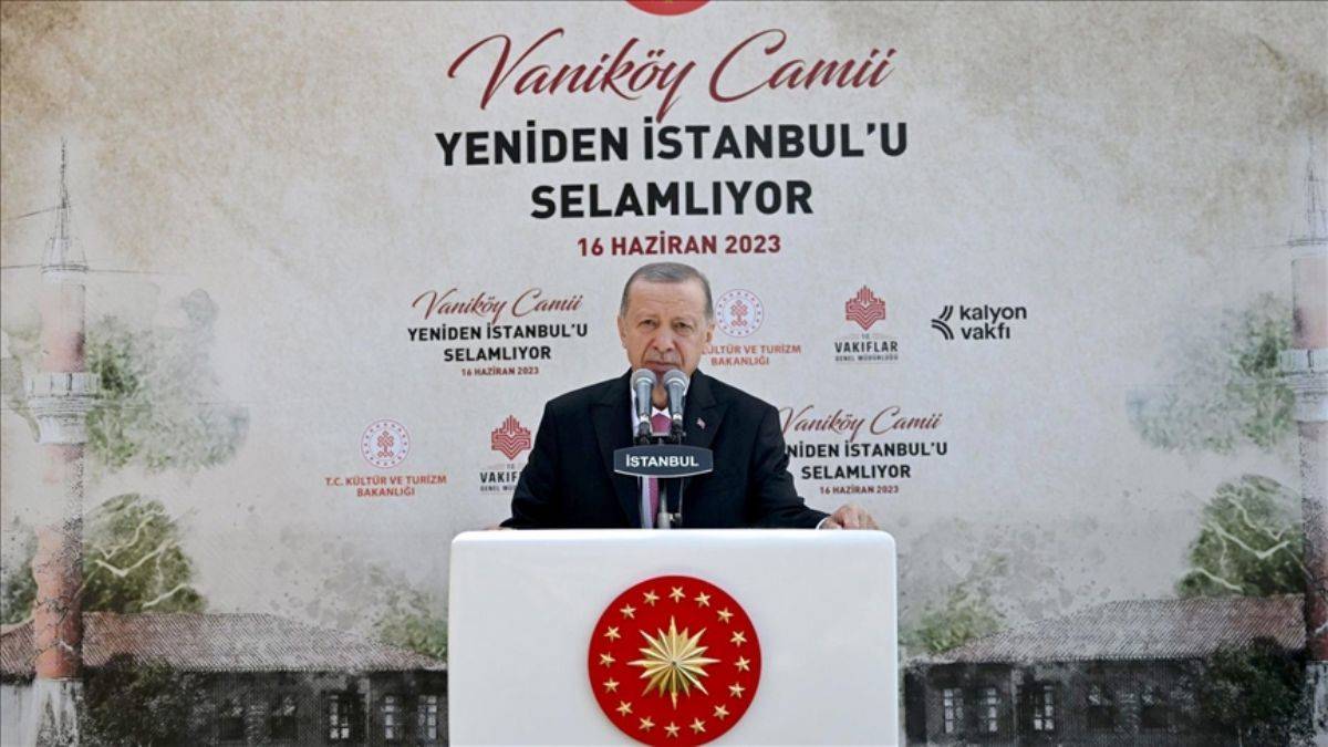 Erdoğan: İstanbul fetret devrinde, hep beraber çıkartacağız
