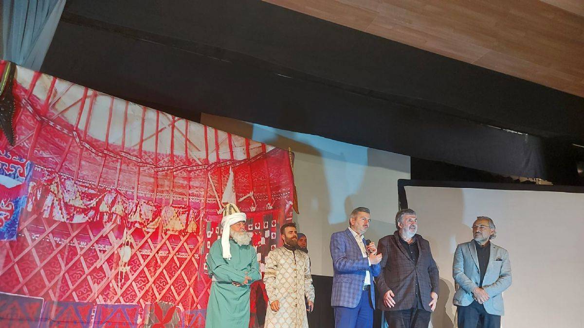 “Selahaddin Eyyubi' Zeytinburnu okullarında oynandı