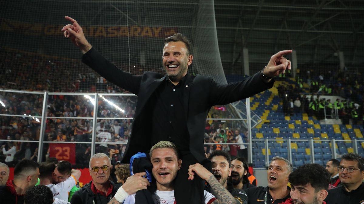 Okan Buruk'tan Icardi ve transfer açıklamaları