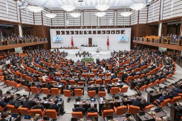 Maaş düzenlemesi bu hafta meclis gündemine geliyor