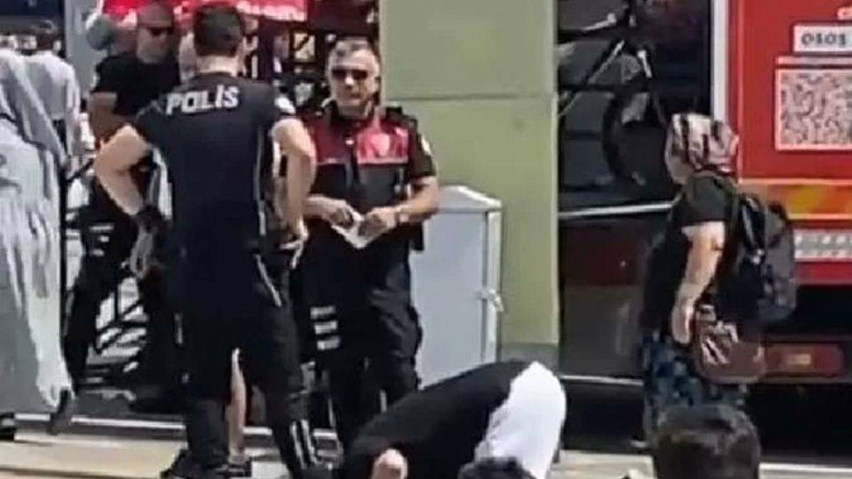 Polisi görünce namaz kılan gencin zihinsel engelli olduğu ortaya çıktı