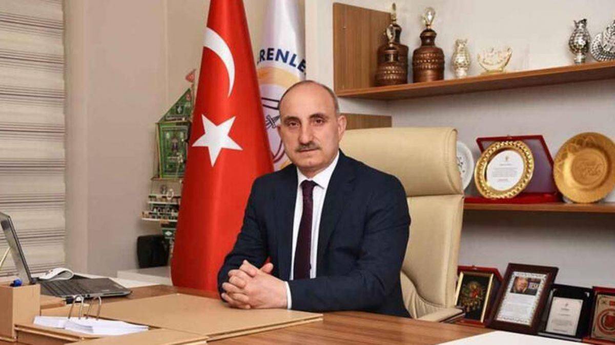 Kalp krizi geçiren Erenler Belediye Başkanı kurtarılamadı