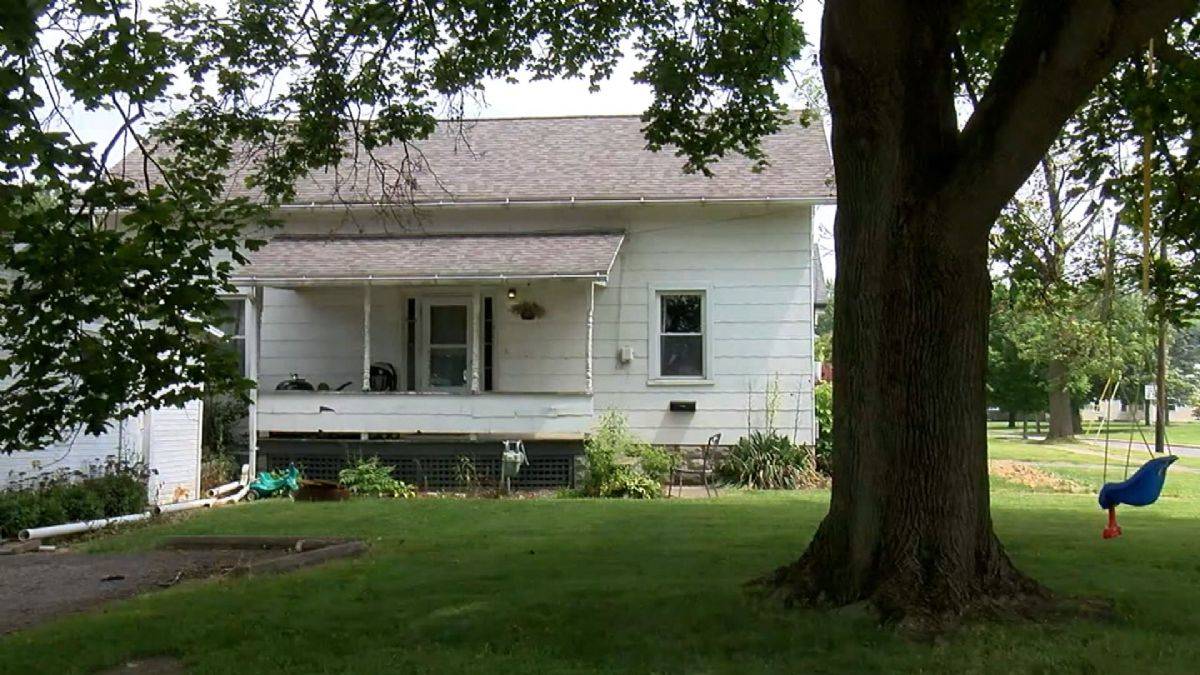 2 yaşındaki çocuk hamile annesini tabancayla öldürdü