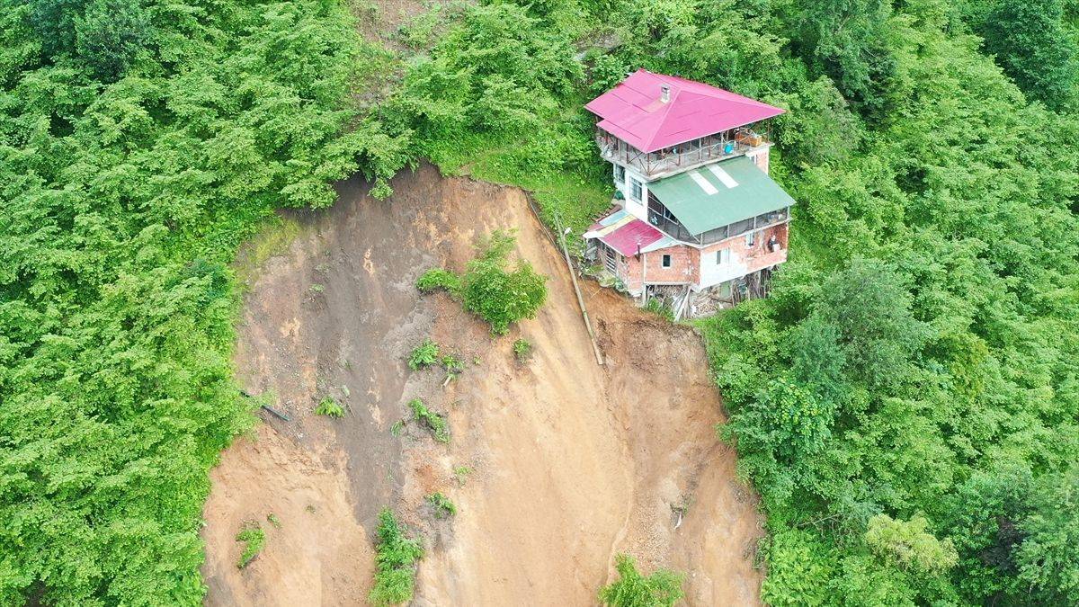 Trabzon'da heyelan