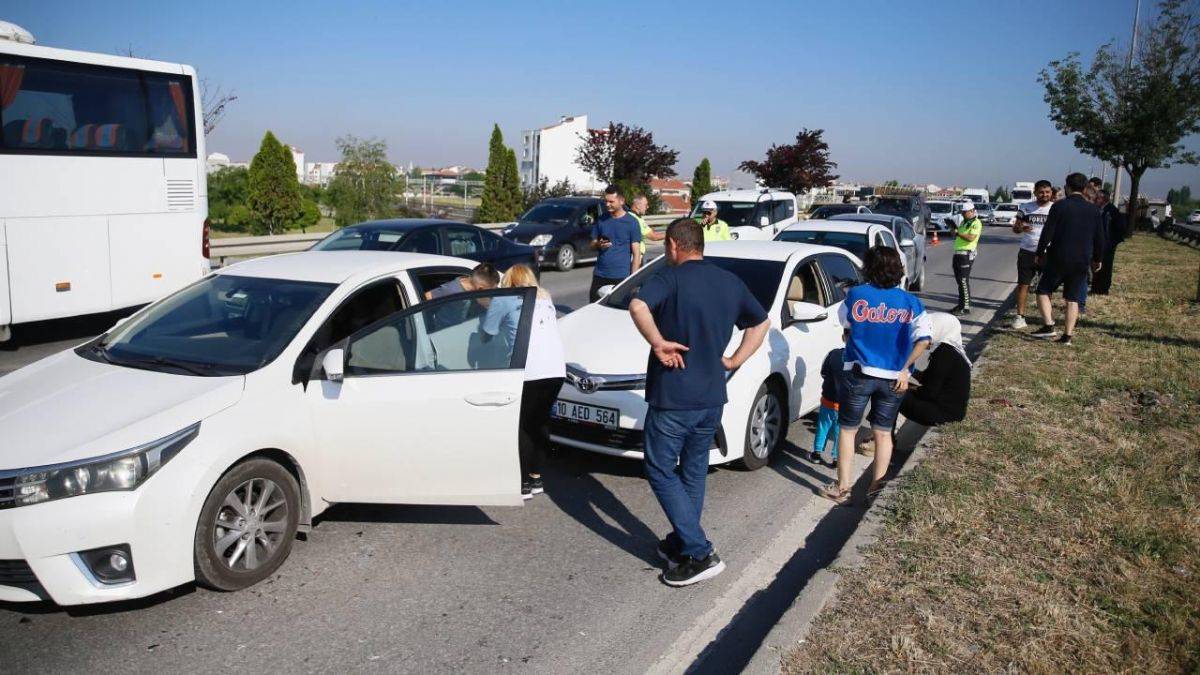 Eskişehir'de zincirleme trafik kazası: 5 yaralı