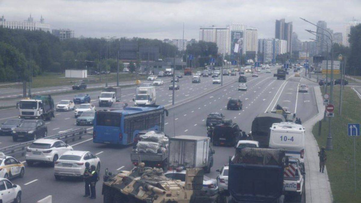 Rus güçleri Suriye'den çekiliyor; İran harekete geçti!