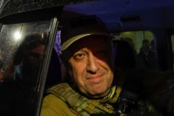 Wagner lideri Prigojin, Rostov'u terk ederken görüntülendi