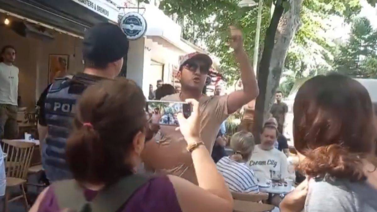 'Bu i..elere bırakmayın bu ülkeyi...'