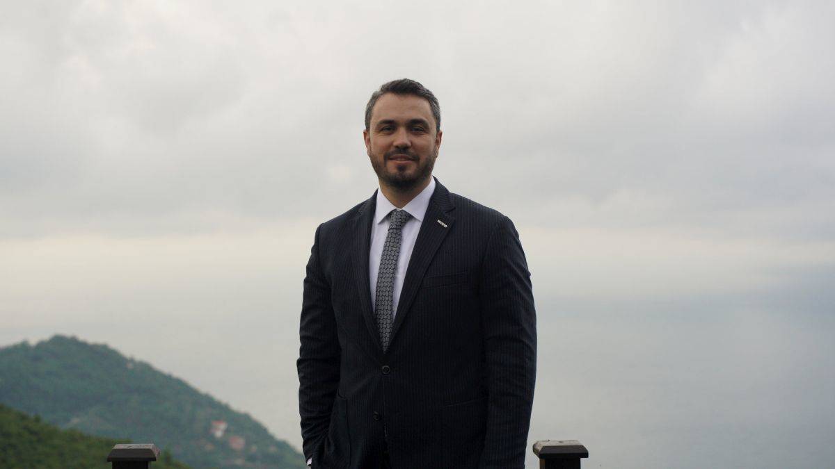 Servet Altaş Kimdir?