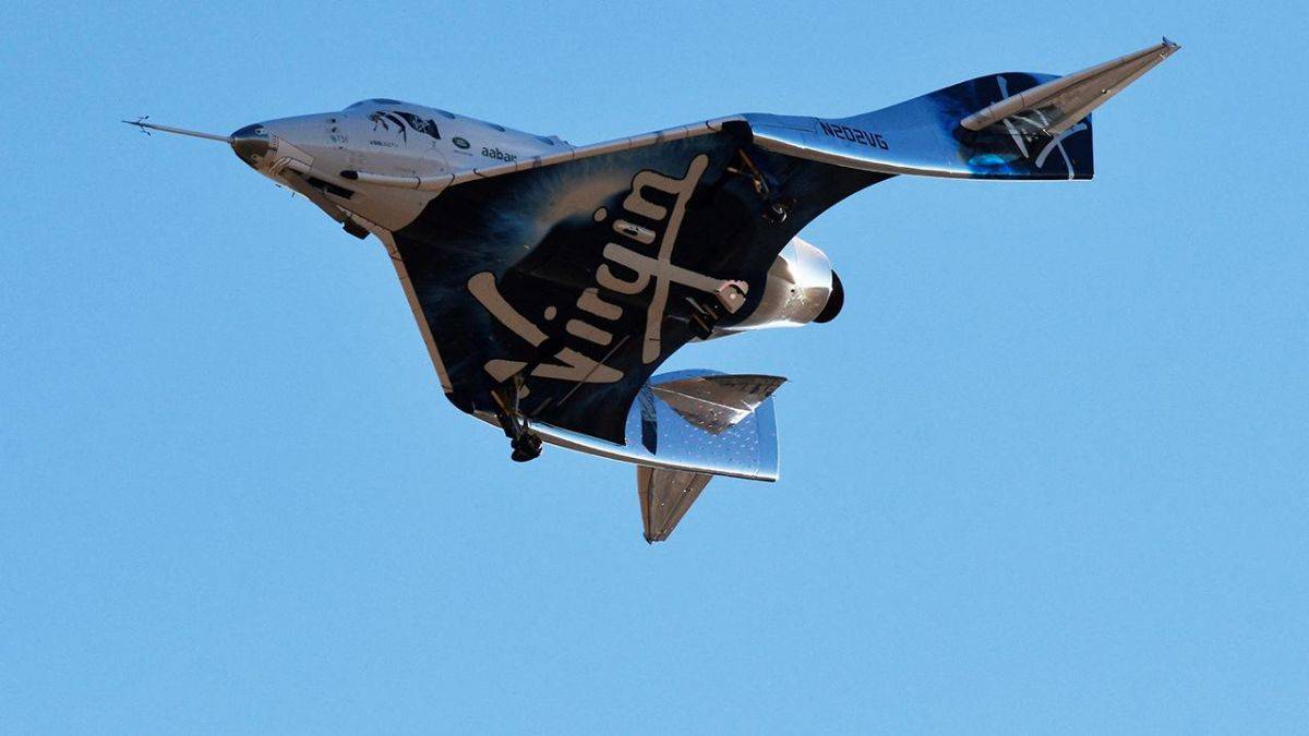 Virgin Galactic ile ilk ticari uzay uçuşu