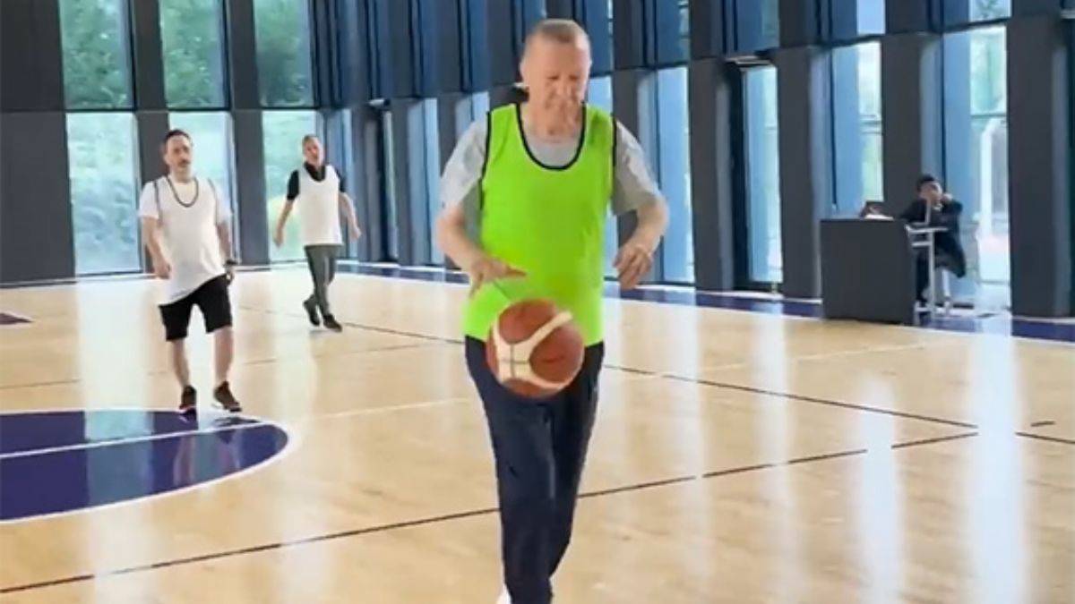 Erdoğan basketbol oynadı