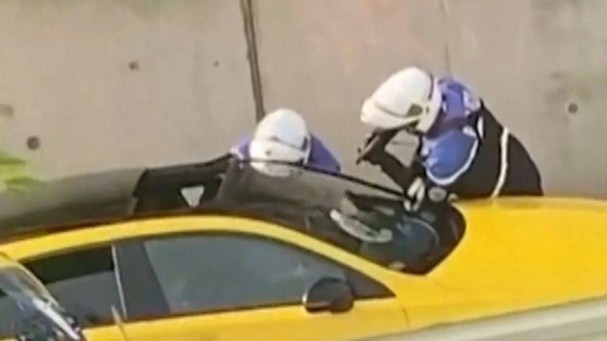 Fransız polisinin ses kaydı çıktı! 'Kıpırdama yoksa kafana sıkarım'