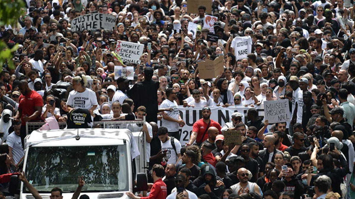 Fransa'yı karıştıran protestolar Belçika'dan İsviçre'ye sıçradı