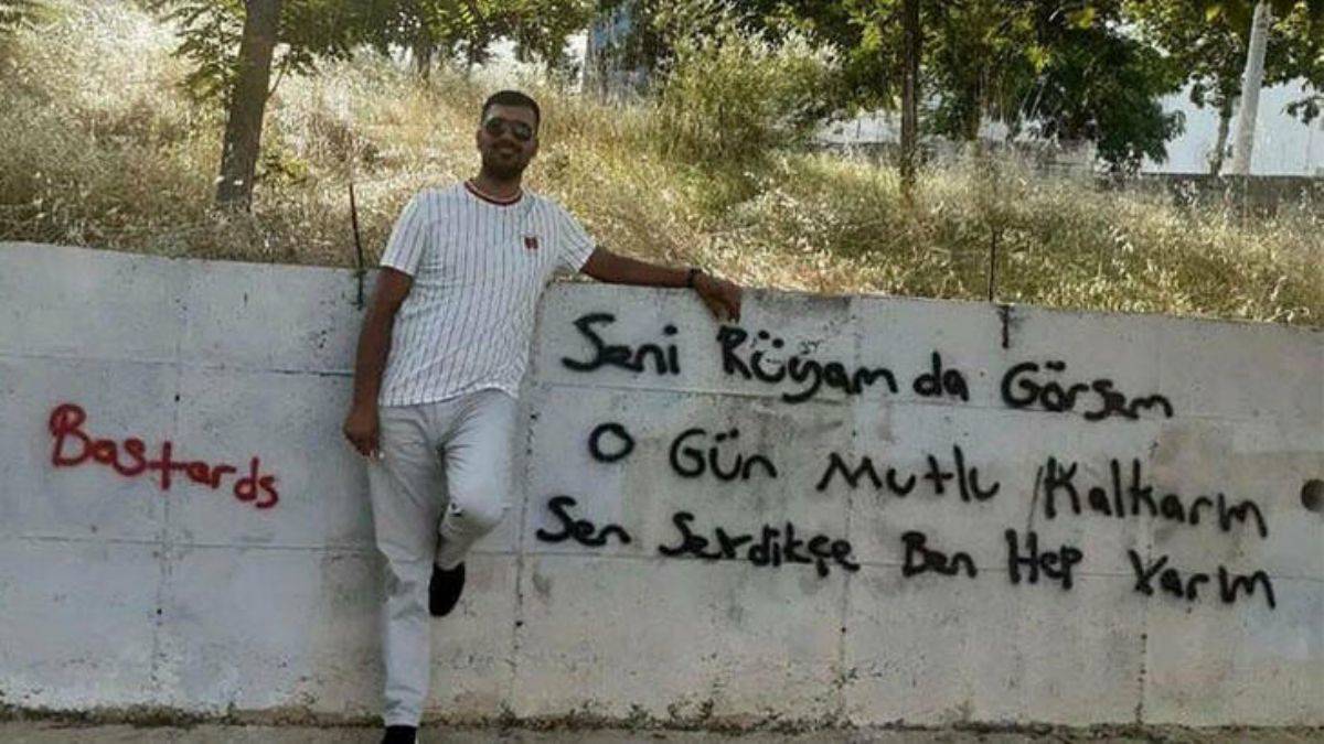 Annesini tabancayla öldürdü