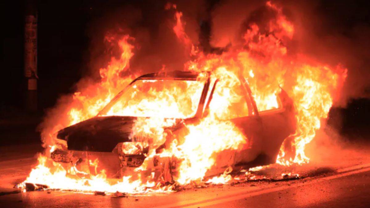 Fransa cehenneme döndü; hasar 1 milyar euro