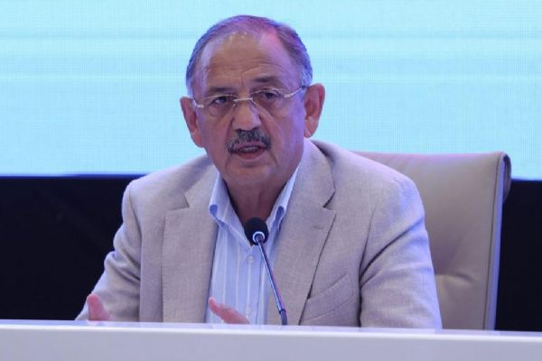 Bakan Özhaseki'den deprem konutlarına ilişkin açıklama