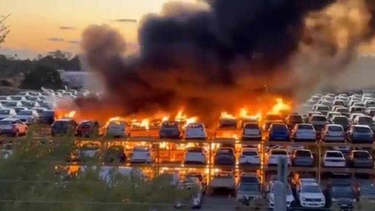 Fransa'da 24 bin nokta ateşe verildi