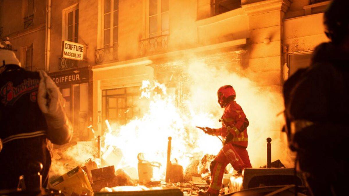 'Bu gidişle daha çok yanar Paris'