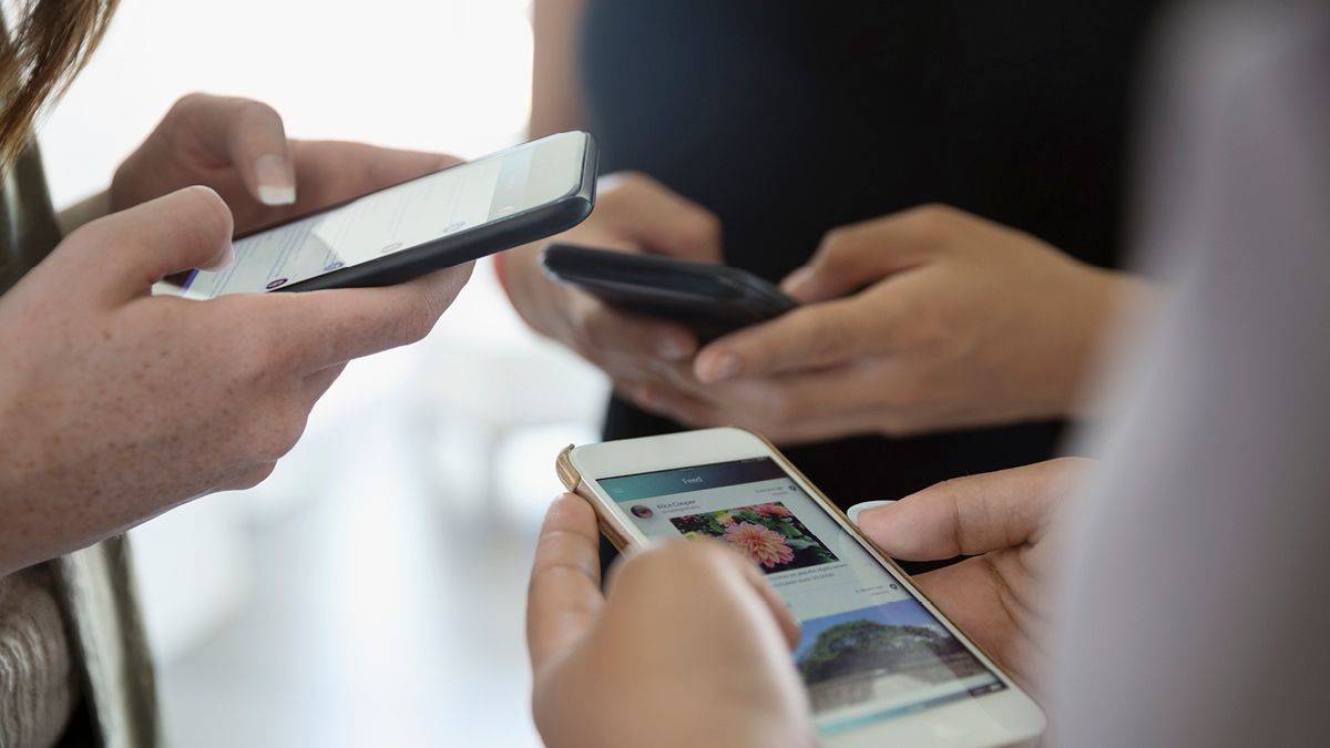 Yurtdışından telefon getirenler aman dikkat! Harçlar zamlandı