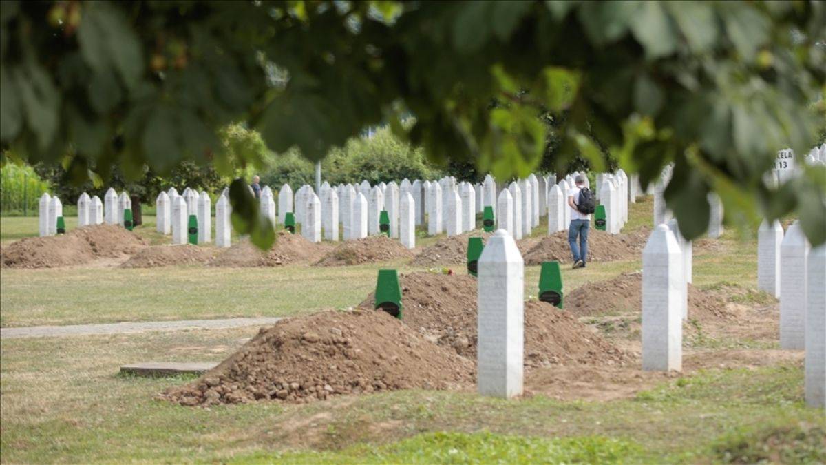 Srebrenitsa soykırımı davasında 4 müebbet hapis