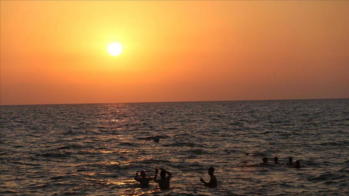 Meteoroloji'den Ege illerinde sıcak hava uyarısı