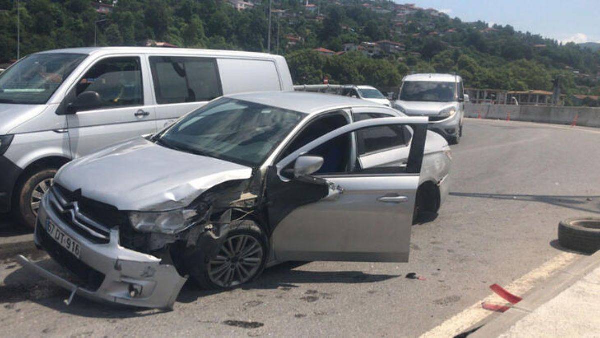 Seyir halindeyken tekerleği çıktı: 3 yaralı