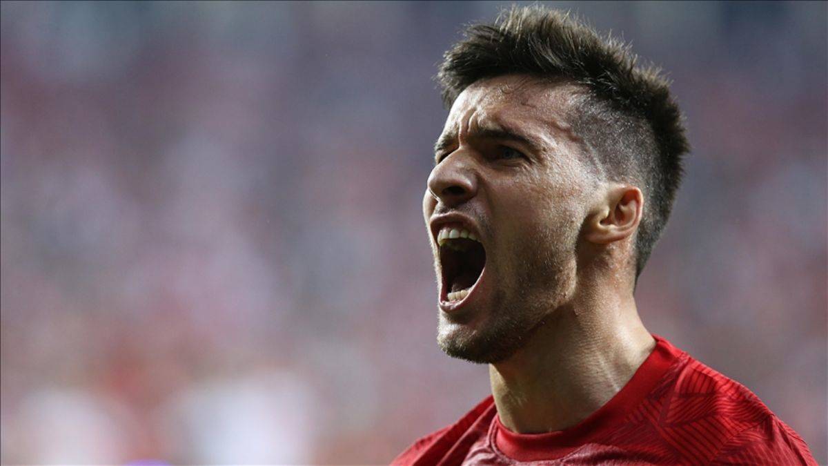 Umut Nayir resmen Fenerbahçe'de