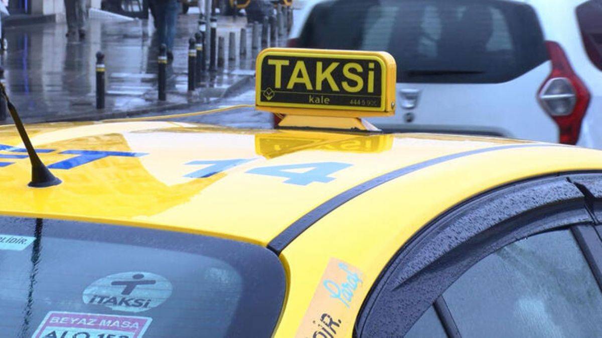 İzmir'de taksiyle göçmen kaçakçılığı