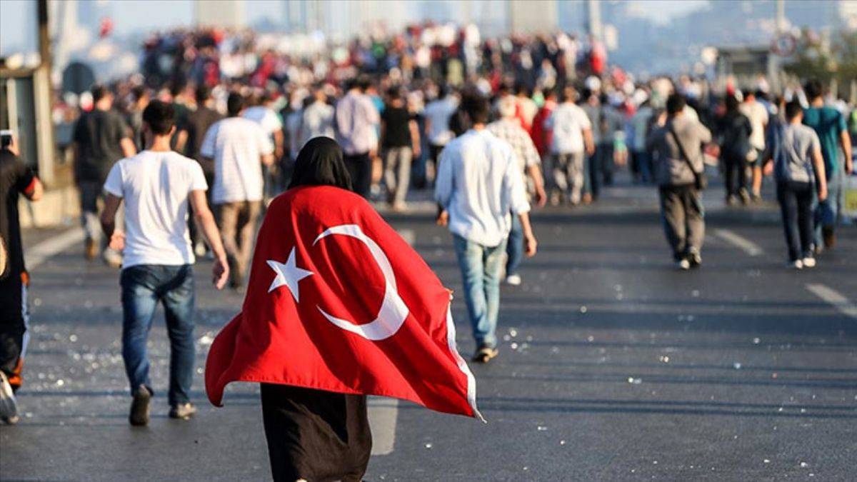 15 Temmuz darbe saldırısı: Tarihi direniş 7. yılında