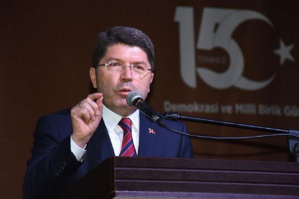 Bakan Tunç: Hedefimiz demokratik bir anayasayla yolumuza devam etmek