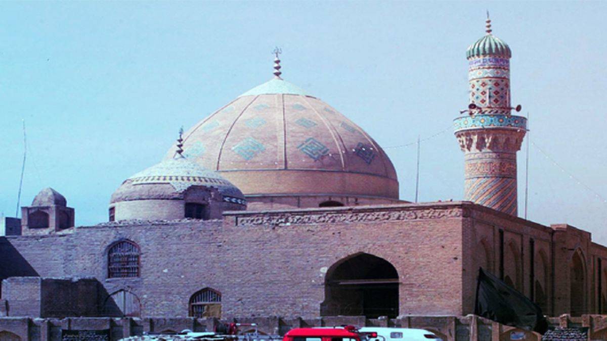 Iraklı yetkililer 300 yıllık tarihi Sünni camisini yıktı