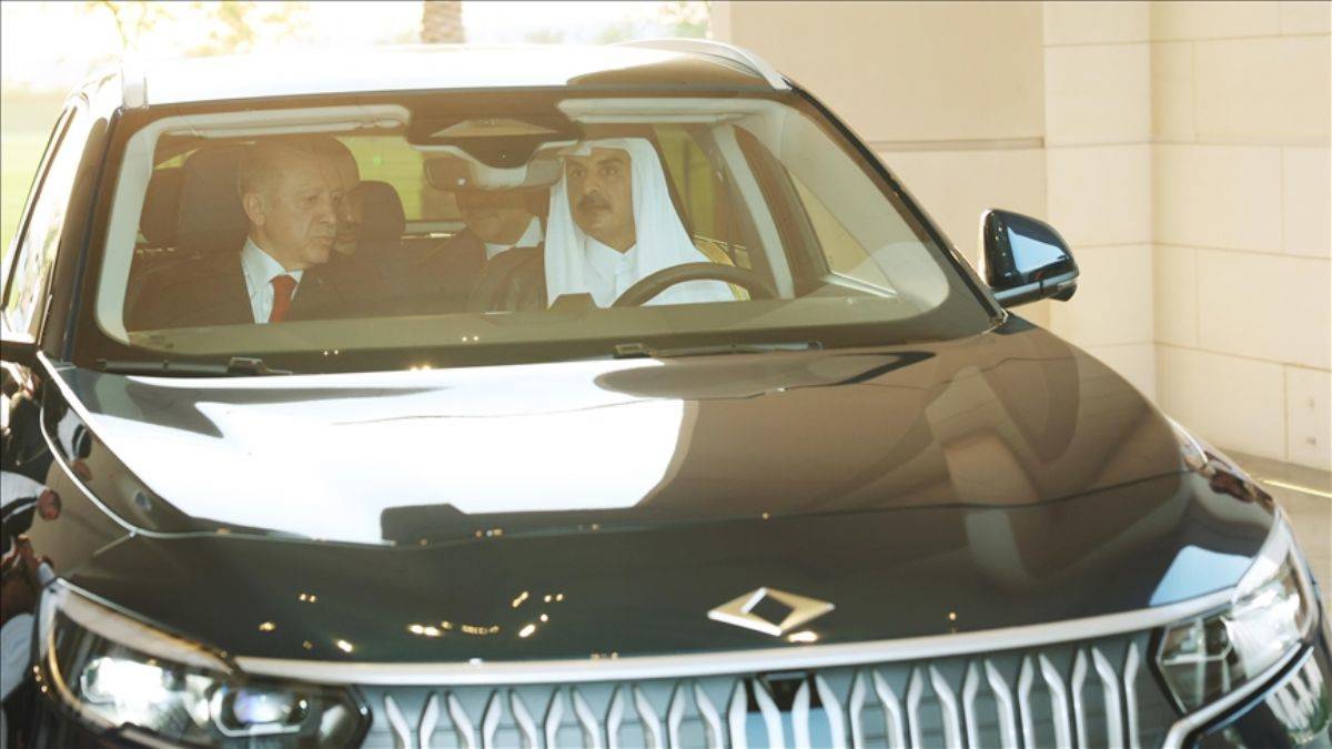 Erdoğan, Katar Emiri'ne Togg hediye etti