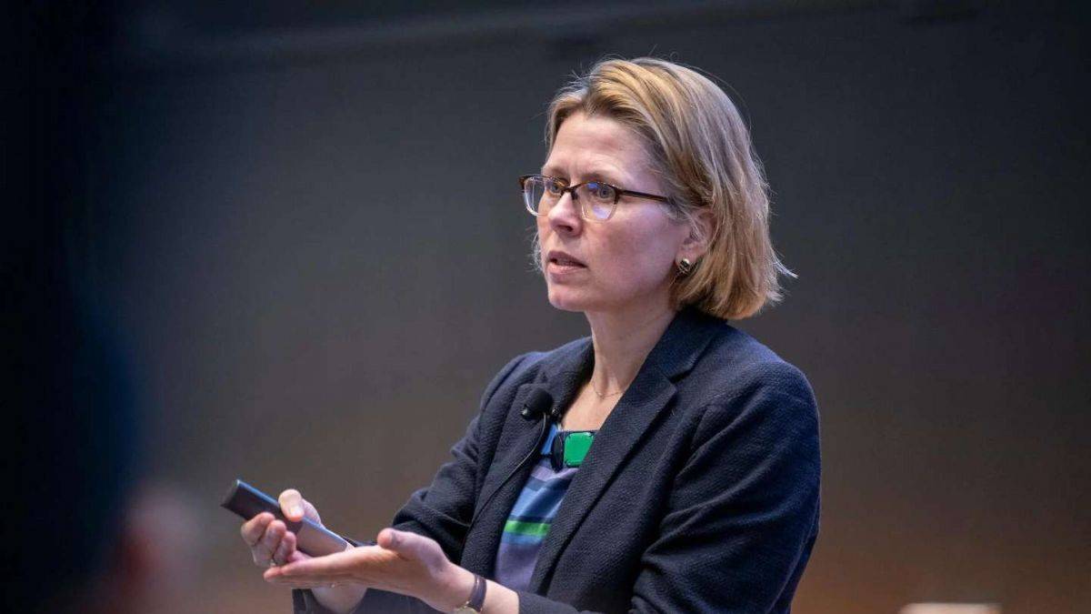 Macron, 'Amerikalı bize yaramaz' deyince işi bıraktı