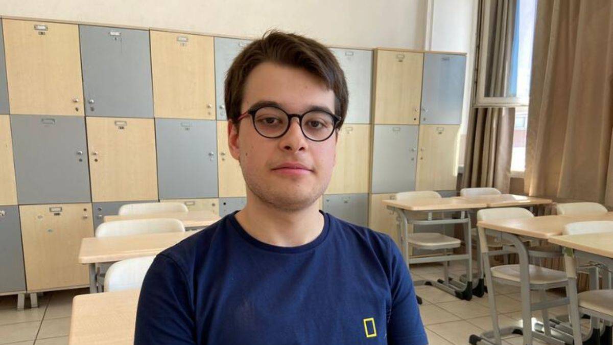 YKS birincisi Mustafa Özcan: Son sene 200 bin soru çözdüm