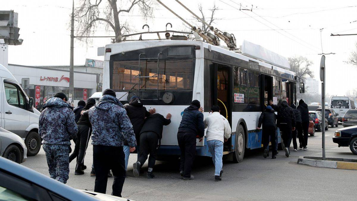 Kırgızistan'da enerji sektörü çöktü
