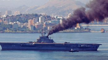 Günlerce İzmir’de bekleyen asbestli gemi Atlas Okyanusu'nda battı