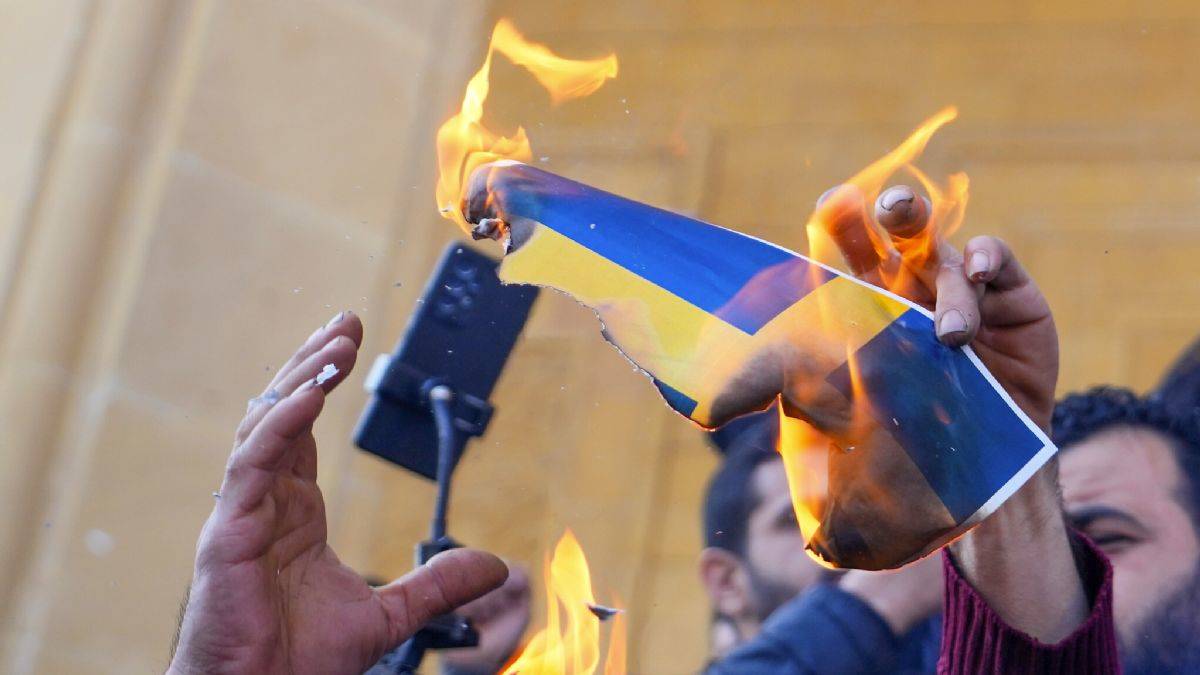 İsrail, Tevrat'ın yakılmasını engellemeye çalışıyor