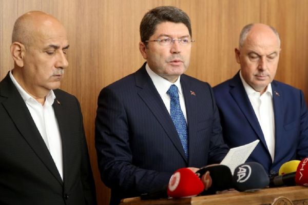 Bakan Tunç: Dinimize yönelik saldırıların artık bir son bulması lazım