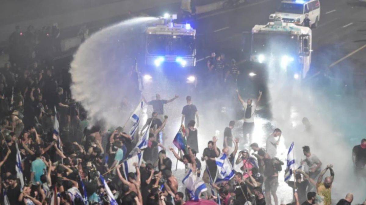 İsrail'de iç savaş kapıda