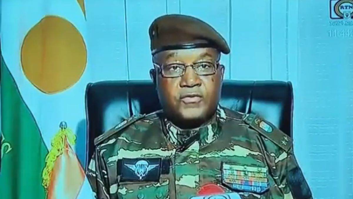 Kendisini Nijer'in yeni lideri ilan etti