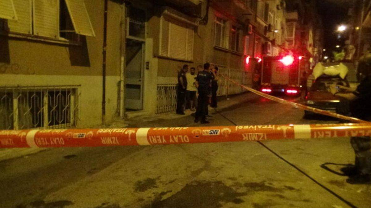 Evde çıkan yangında yanarak öldü