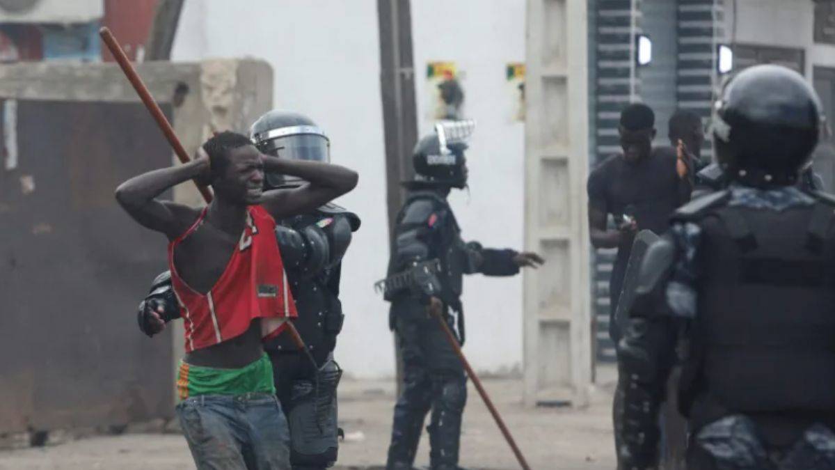 Senegal'de muhalif lider tutuklandı, destekçileri ayaklandı