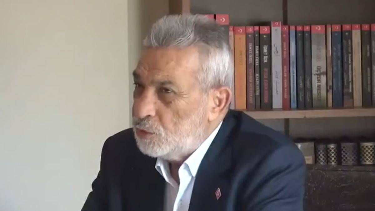 'Siyaset bizi bütün yapılar arasında canbazlık yapmağa çağırır'