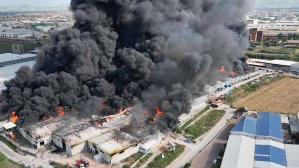İnegöl'de 10 fabrikayı saran yangının sebebi belli oldu
