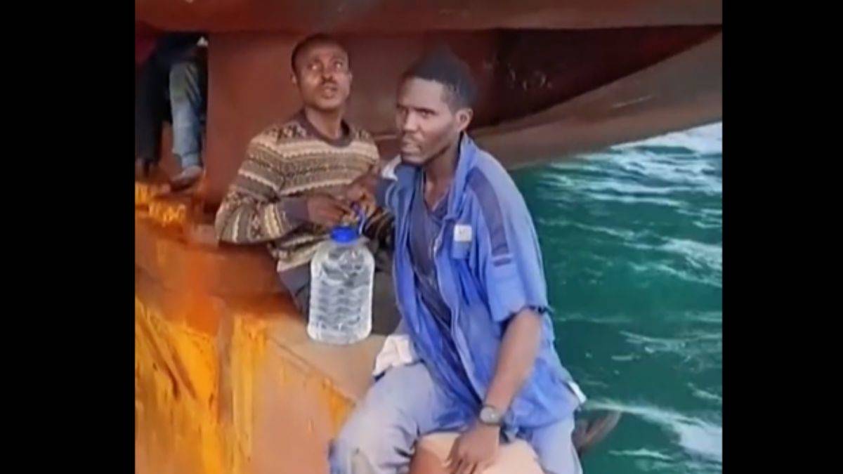 4 Nijeryalının gemi dümeninde 14 günü!